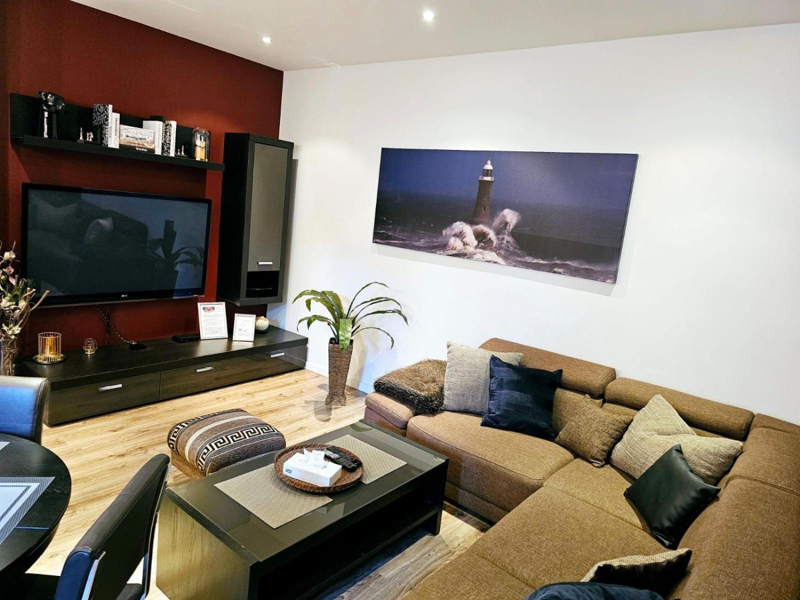 Modern 2 bedroom apartment in the city centre Riga Buitenkant foto